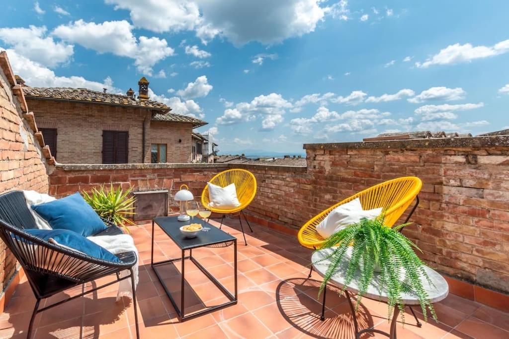 Mimosa- Loft Elegante Con Terrazza Nel Centro Di Siena Appartement Buitenkant foto