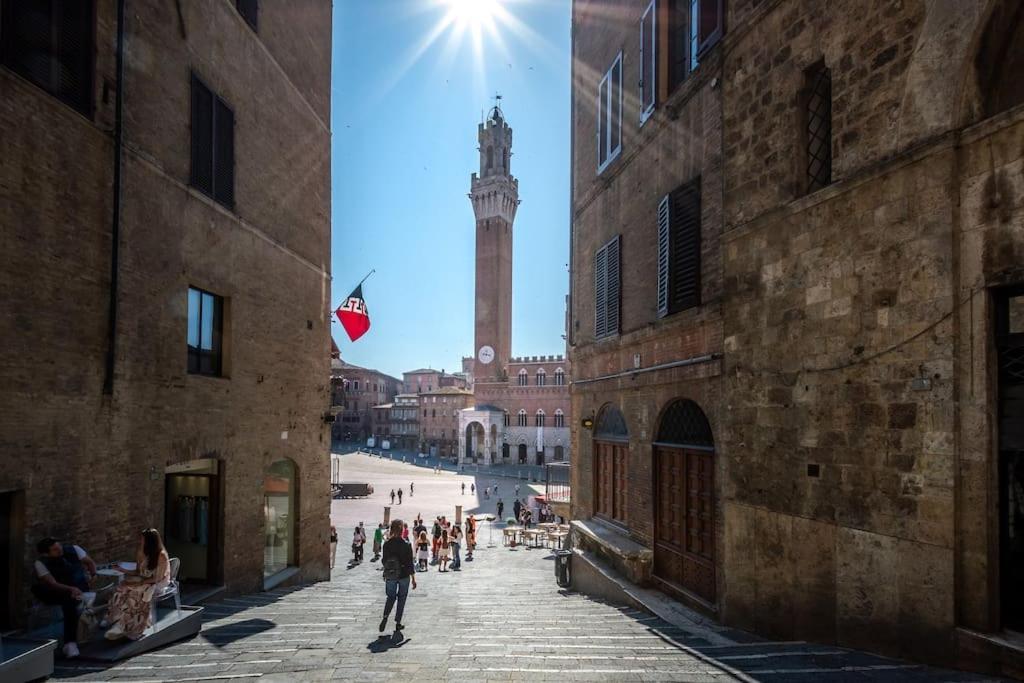 Mimosa- Loft Elegante Con Terrazza Nel Centro Di Siena Appartement Buitenkant foto