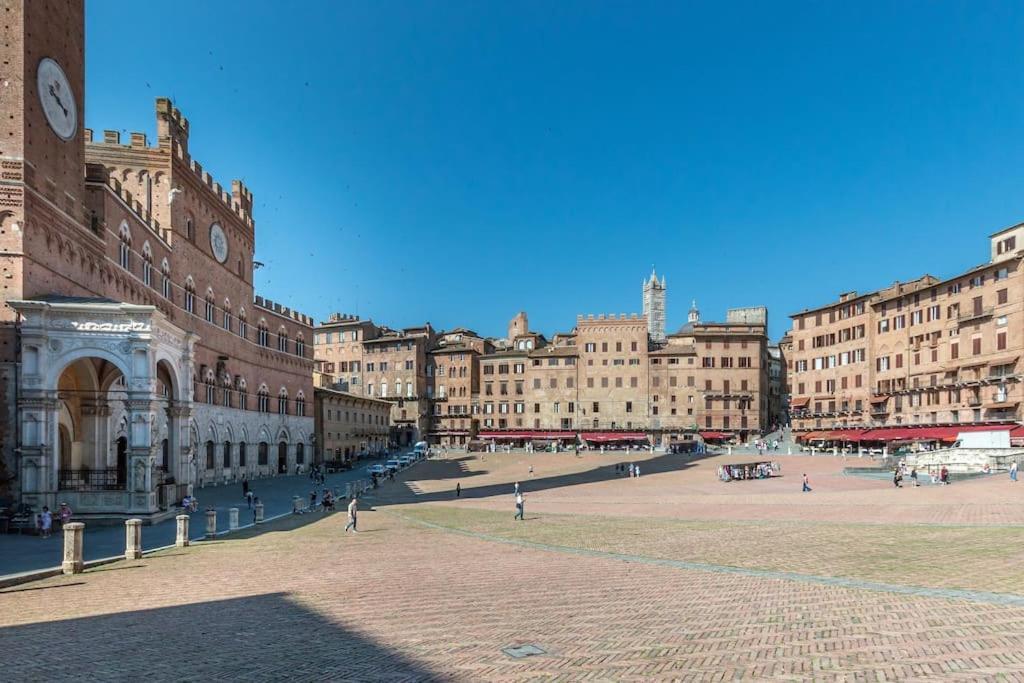 Mimosa- Loft Elegante Con Terrazza Nel Centro Di Siena Appartement Buitenkant foto