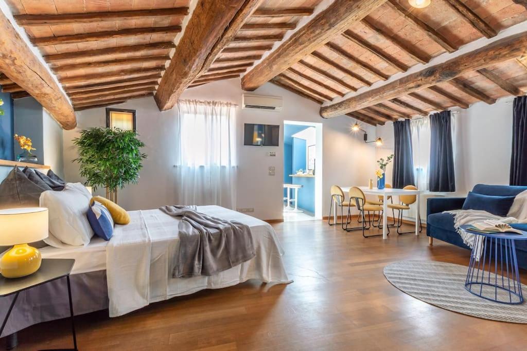 Mimosa- Loft Elegante Con Terrazza Nel Centro Di Siena Appartement Buitenkant foto